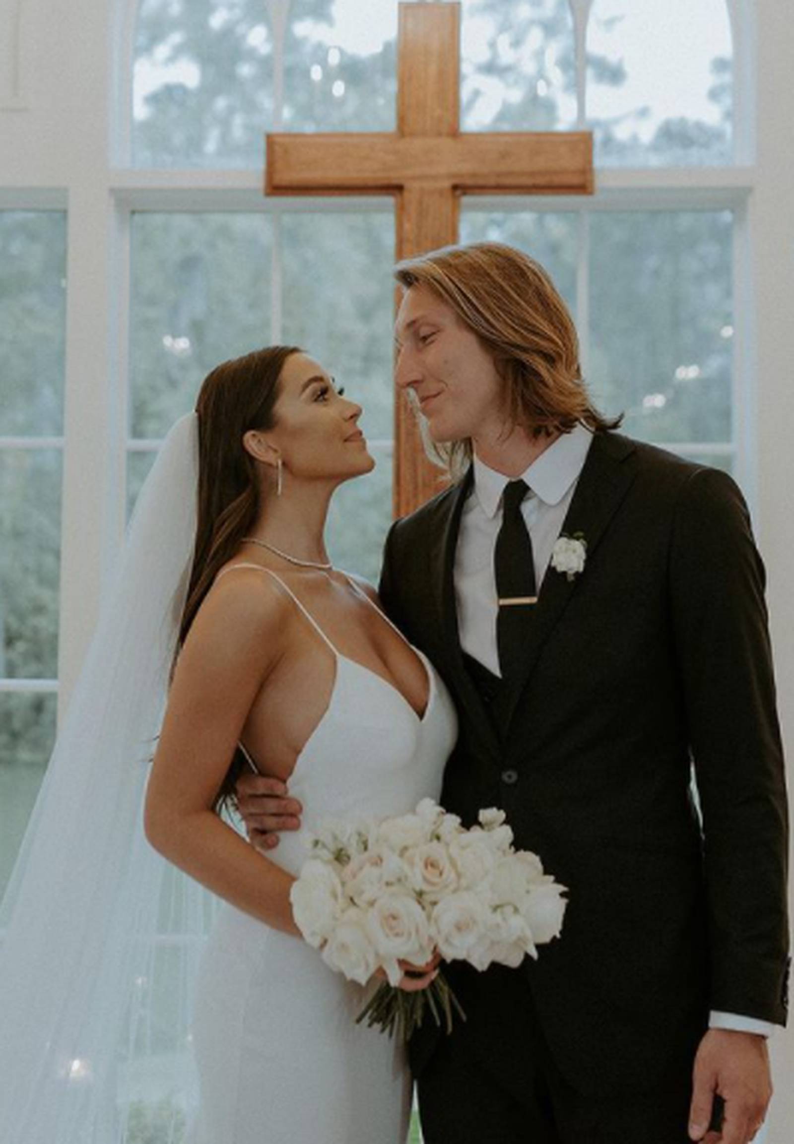 Photos Trevor Lawrence And Marissa Mowry Tie The Knot 969 The Eagle